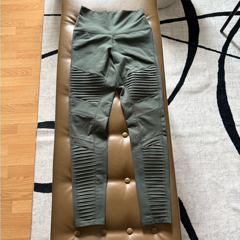 Alo Yoga High Rise Moto Leggings